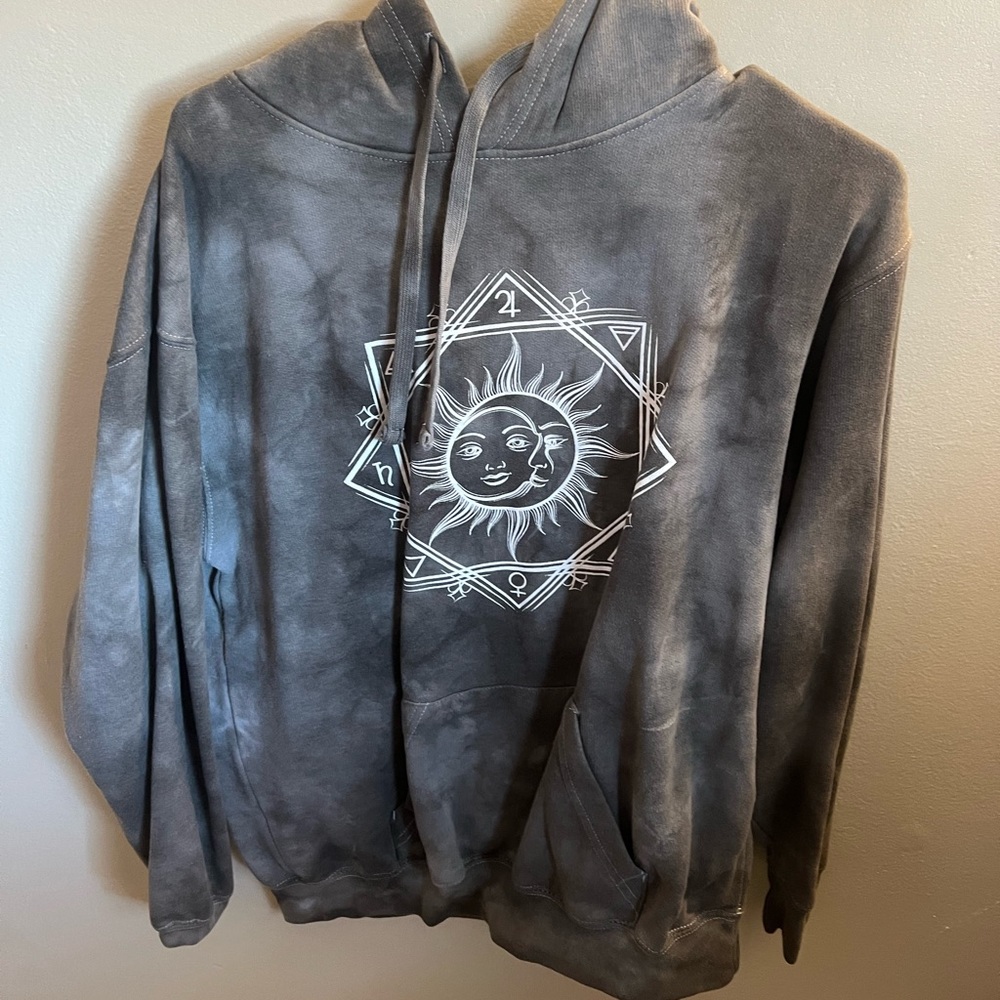 Thirty Single Moon Hoodie Size M